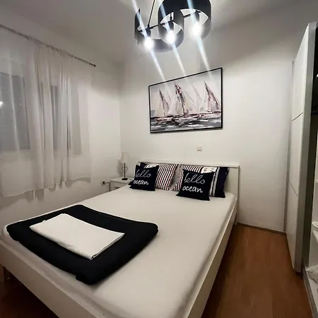Apartments Kapetanovi Dvori Trogir Exterior photo