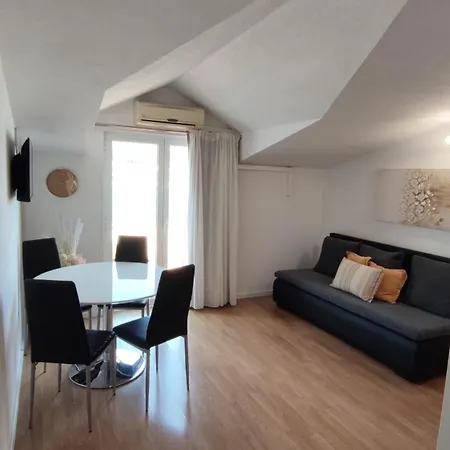 Apartments Kapetanovi Dvori Trogir Exterior photo